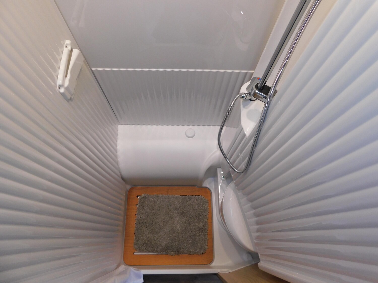 Sunlight Adventure V 67S mit neuem Easy-Fold-Zusatzbett ! - Sunlight Reisemobil 2026 - Bild 18 Sunlight Adventure V 67S mit neuem Easy-Fold-Zusatzbett ! - Bild 18