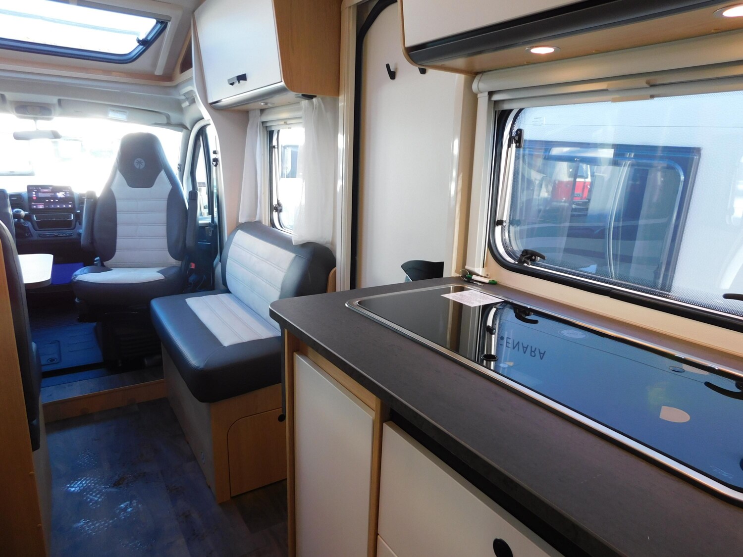 Sunlight Adventure V 67S OHNE Easy-Fold-Bett - Bild 10