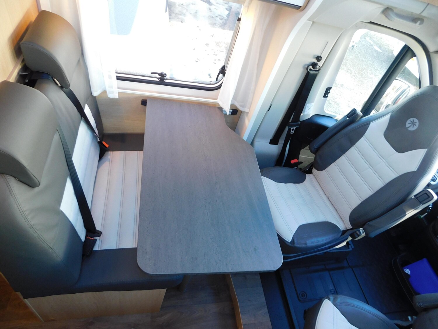 Sunlight Adventure V 67S OHNE Easy-Fold-Bett - Bild 12