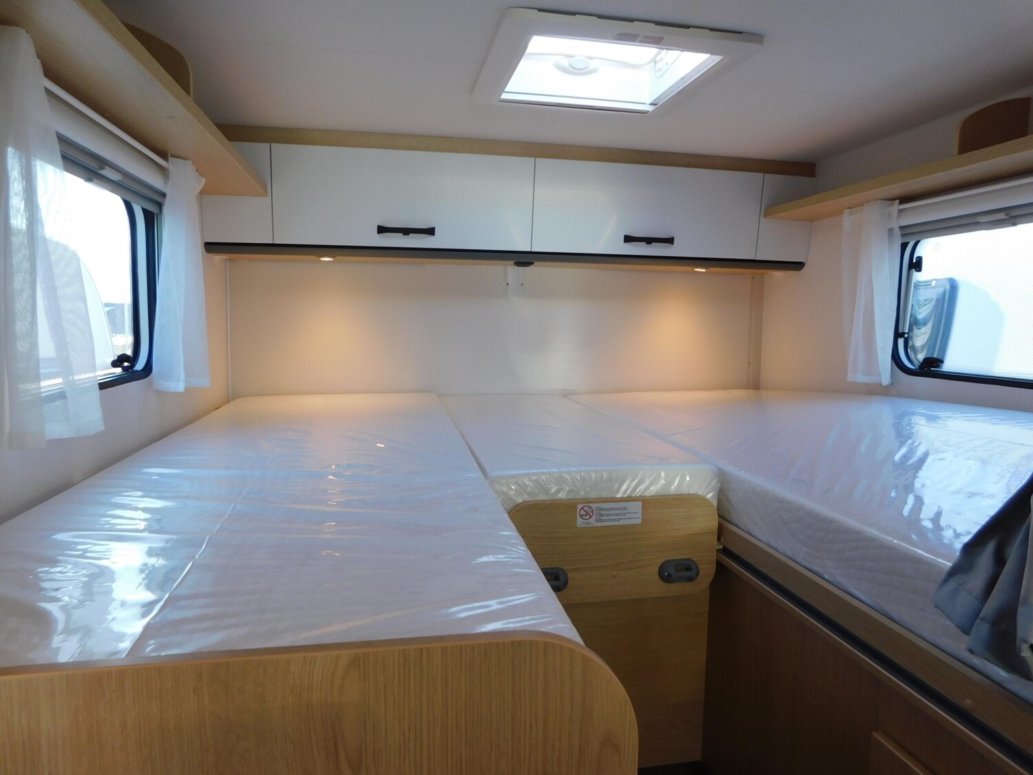 Sunlight Adventure V 67S OHNE Easy-Fold-Bett - Bild 14