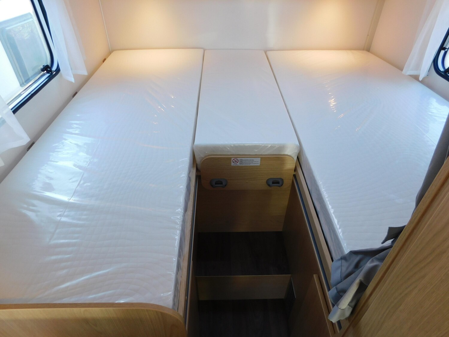 Sunlight Adventure V 67S OHNE Easy-Fold-Bett - Bild 15