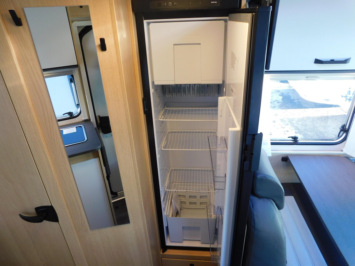 Sunlight Adventure V 67S OHNE Easy-Fold-Bett - Bild 19