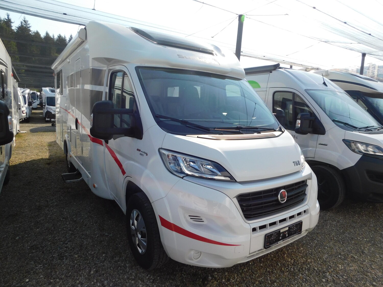 Sunlight T 68 Hubbett,Markise,SAT-Anlage,Klimaanlage