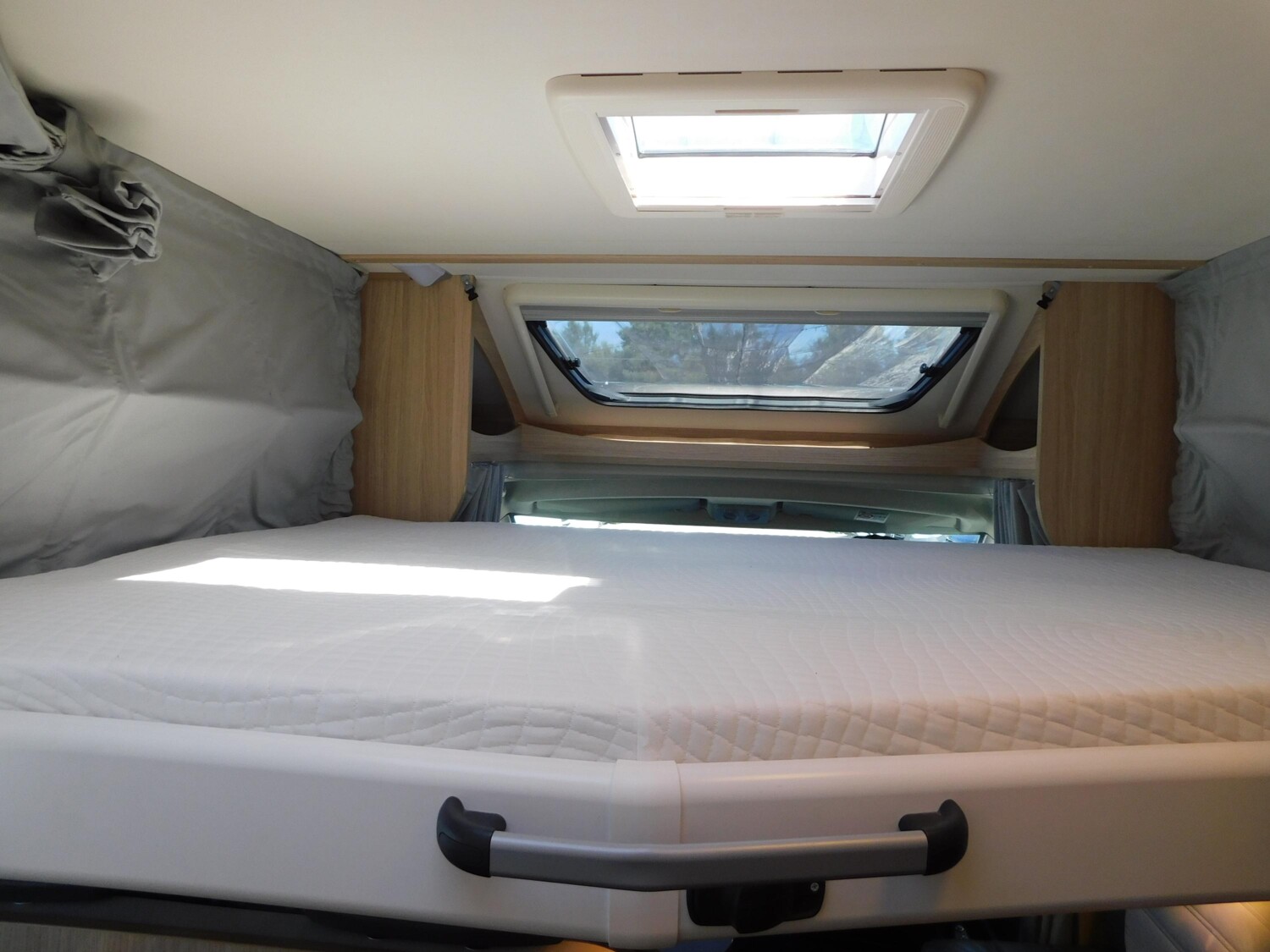 Sunlight T XV 68 220W Solar, 150Ah Lithium, SAT+TV, AHK - Bild 25