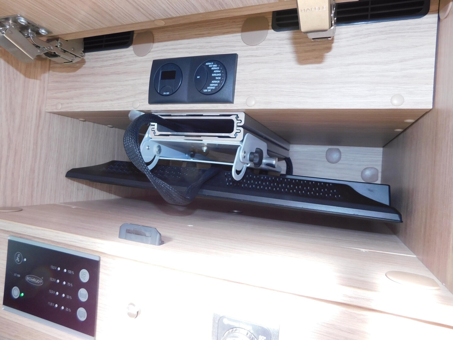 Sunlight T XV 68 Hubbett,Solar,Wechselrichter - Bild 24