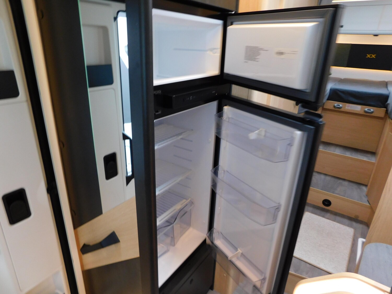 Sunlight T XX 68 8G-Autom., Hubbett, Fußbodenheizung - Bild 19