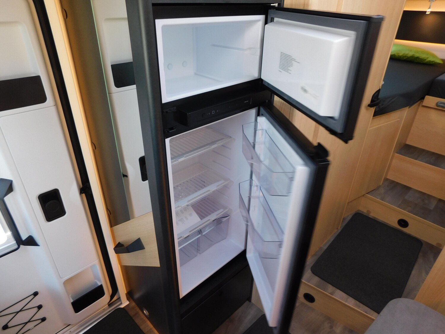 Sunlight Adventure T 68 OHNE Hubbett! mit Automatik + ACC - Bild 19