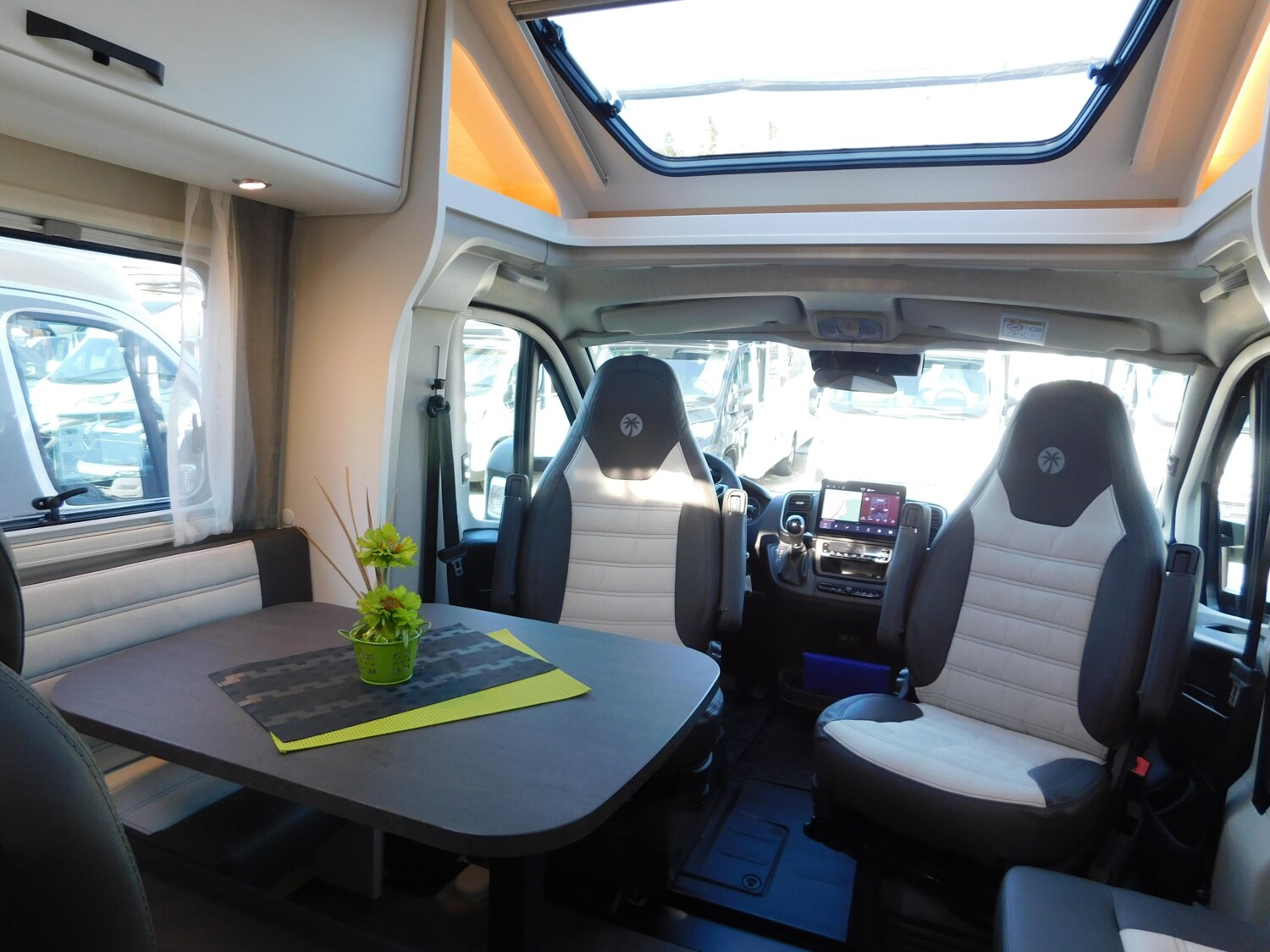 Sunlight Adventure T 68 OHNE Hubbett! mit Automatik + ACC - Bild 9