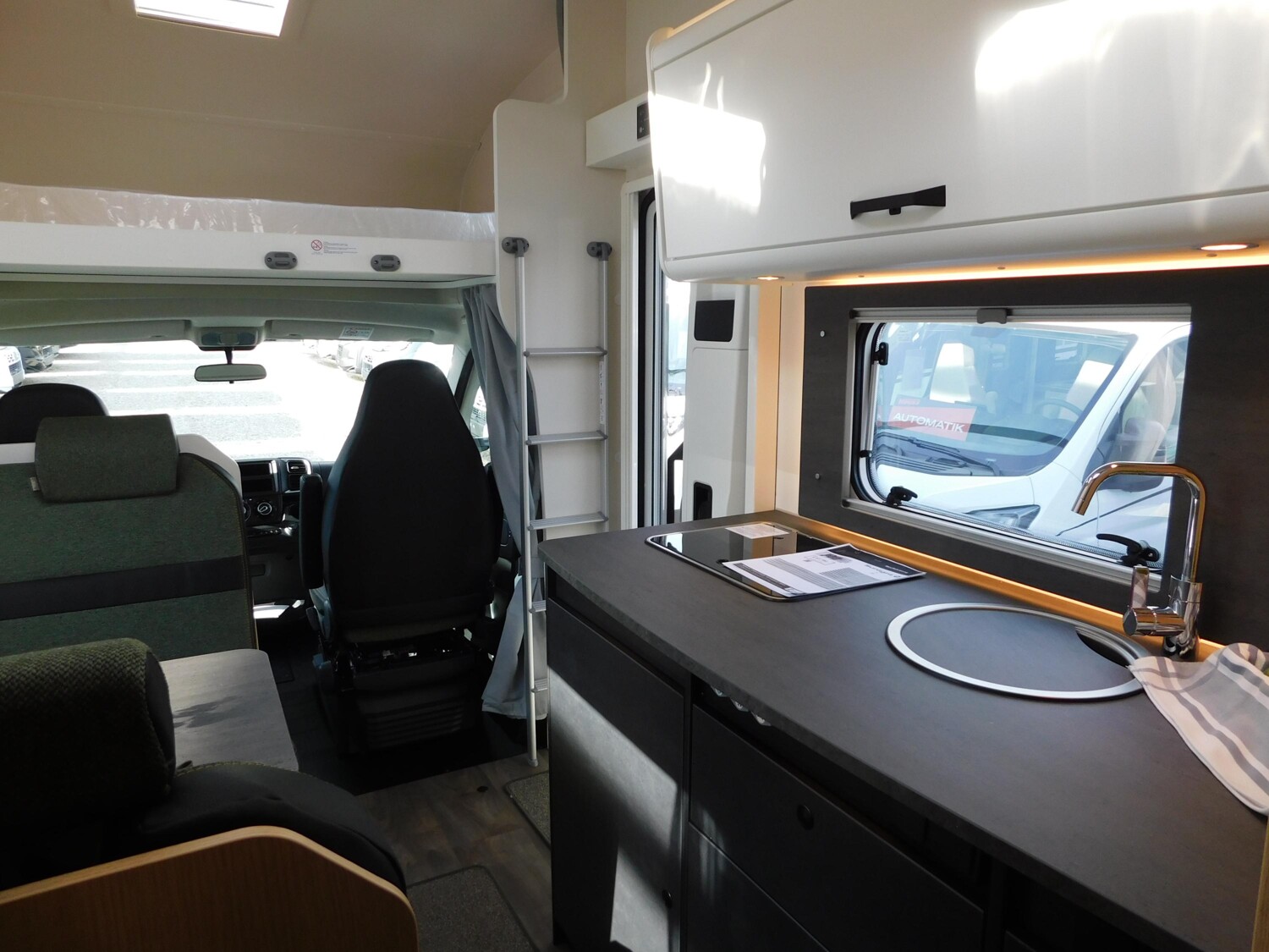 Sunlight A 68 8G-Automatik + 6 Sitzplätze ! - Bild 10