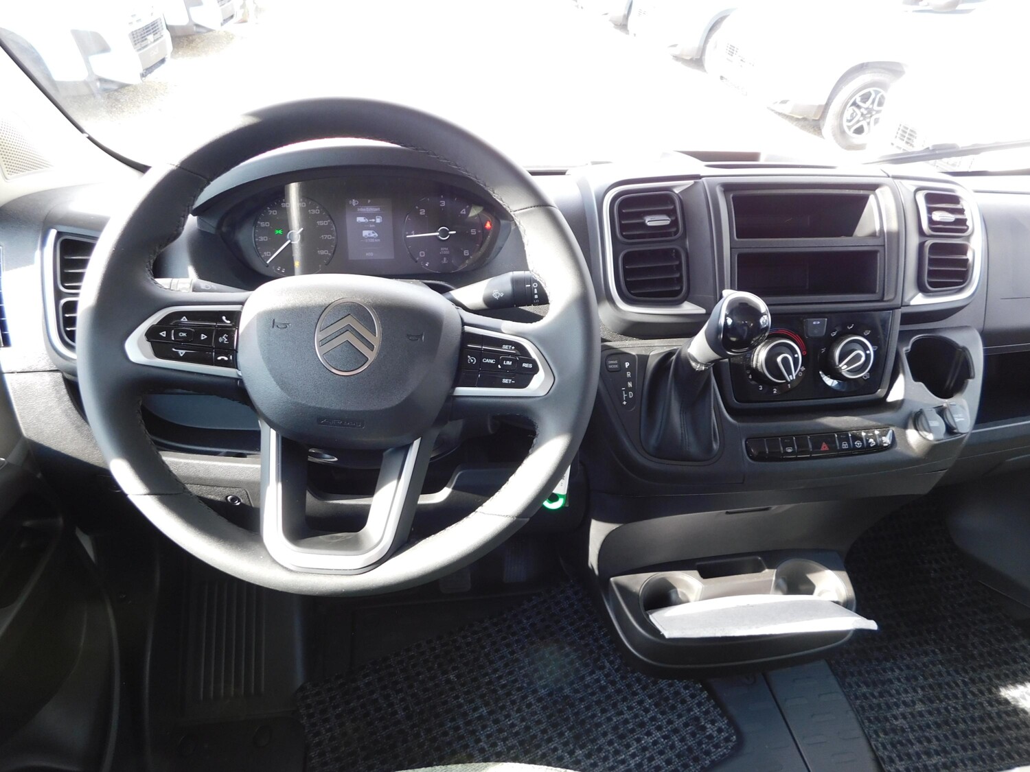 Sunlight A 68 8G-Automatik + 6 Sitzplätze ! - Bild 7