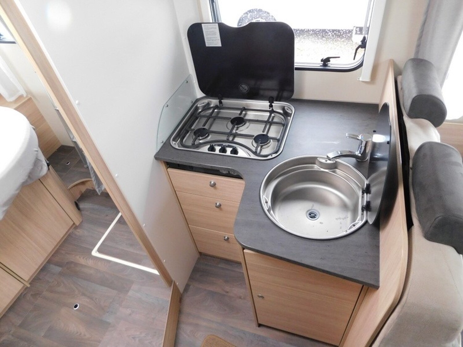 Sunlight T 69 S Hydraulik-Stützen HY 4, Navi+RFK, SAT+TV - Bild 10