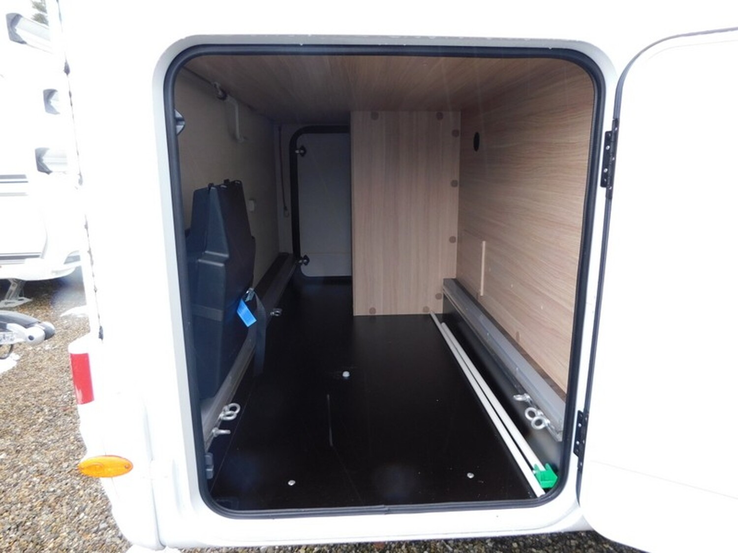 Sunlight T 69 S Hydraulik-Stützen HY 4, Navi+RFK, SAT+TV - Bild 6