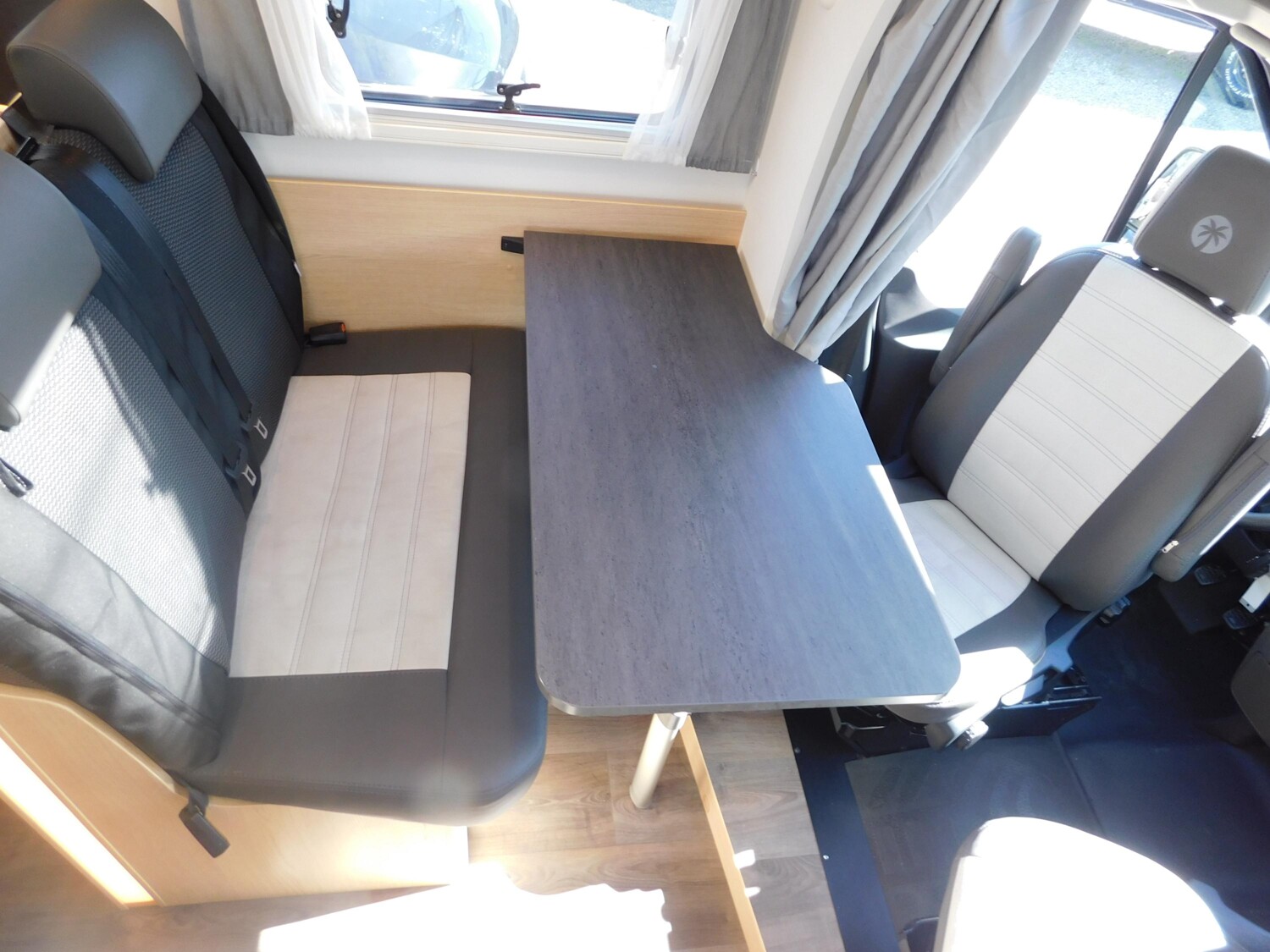 Sunlight Adventure T Ford 690L Luftfeder, Klima, Hubbett - Sunlight Reisemobil 2024 - Bild 11 Sunlight Adventure T Ford 690L Luftfeder, Klima, Hubbett - Bild 11