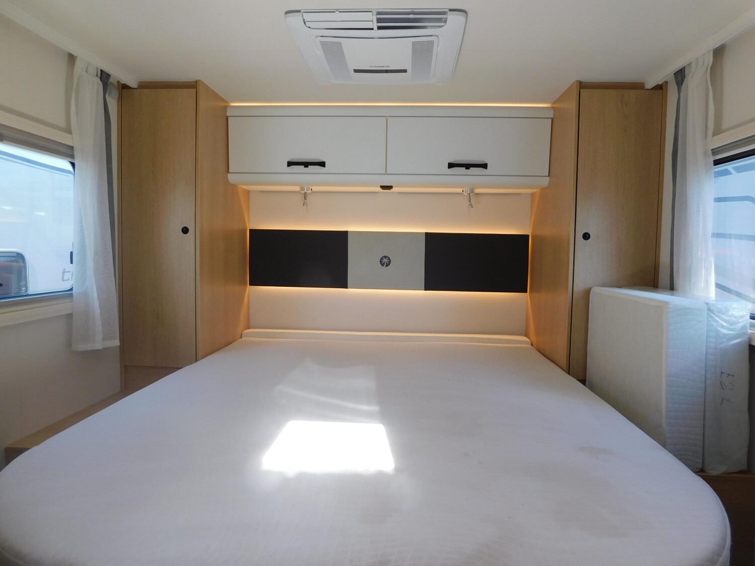 Sunlight Adventure T Ford 690L Luftfeder, Klima, Hubbett - Sunlight Reisemobil 2024 - Bild 14 Sunlight Adventure T Ford 690L Luftfeder, Klima, Hubbett - Bild 14