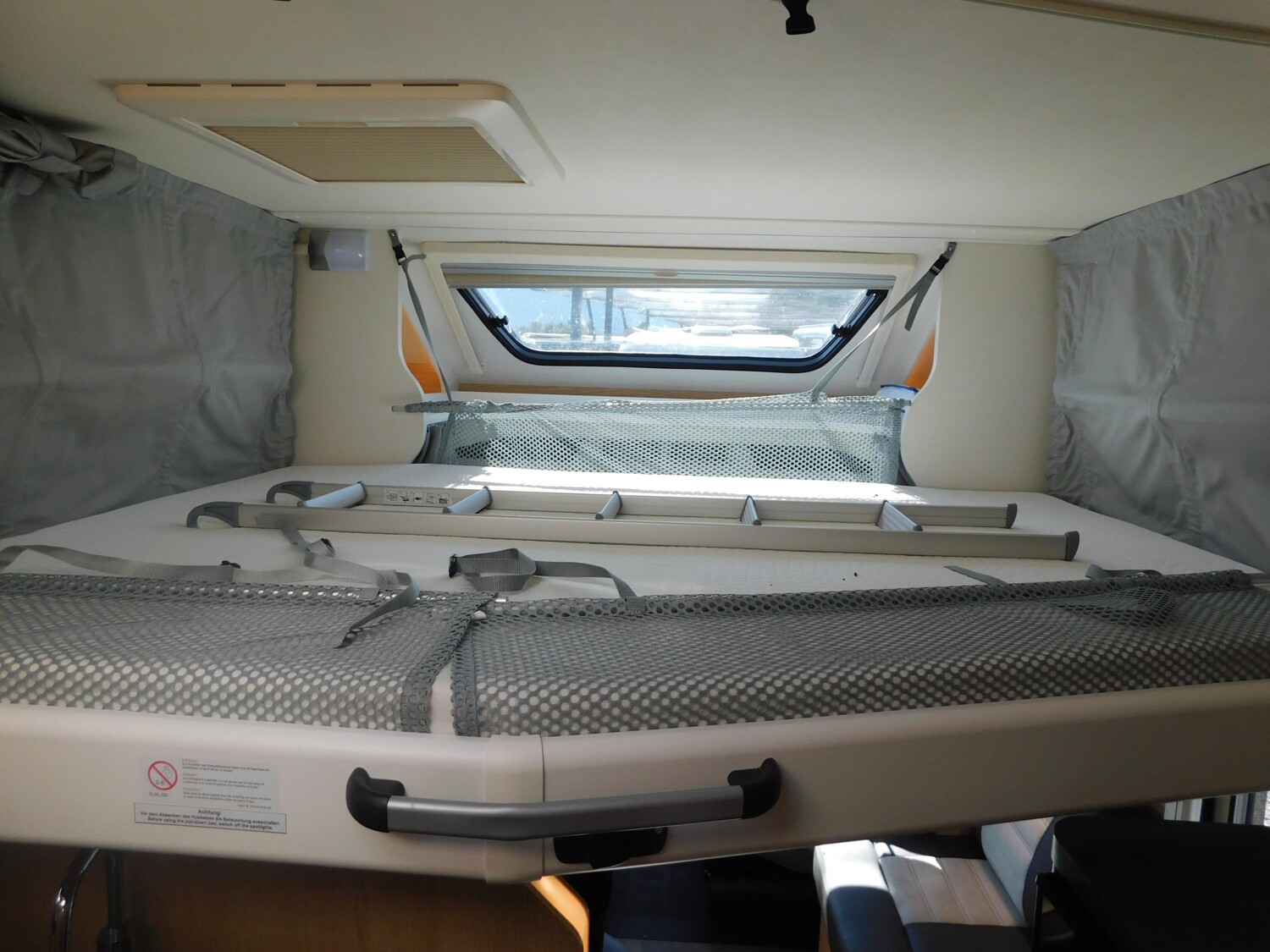 Sunlight Adventure T Ford 690L Luftfeder, Klima, Hubbett - Sunlight Reisemobil 2024 - Bild 19 Sunlight Adventure T Ford 690L Luftfeder, Klima, Hubbett - Bild 19