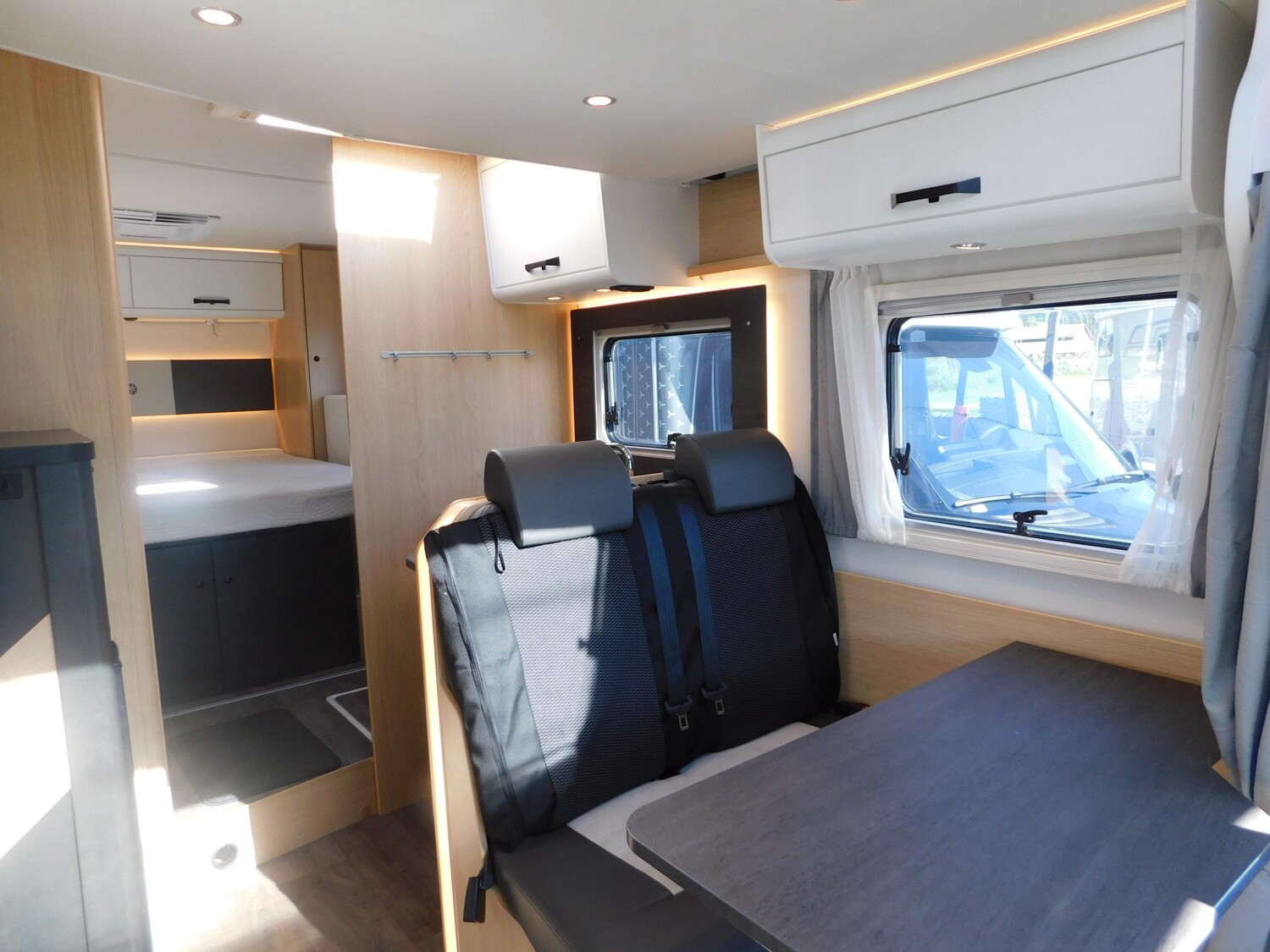 Sunlight Adventure T Ford 690L Luftfeder, Klima, Hubbett - Sunlight Reisemobil 2024 - Bild 7 Sunlight Adventure T Ford 690L Luftfeder, Klima, Hubbett - Bild 7