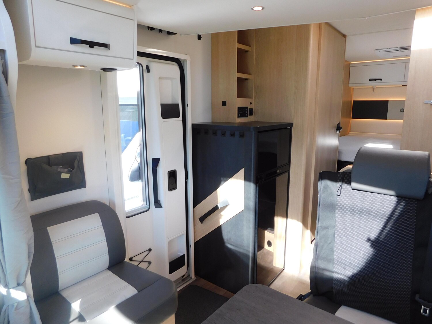 Sunlight Adventure T Ford 690L Luftfeder, Klima, Hubbett - Sunlight Reisemobil 2024 - Bild 8 Sunlight Adventure T Ford 690L Luftfeder, Klima, Hubbett - Bild 8