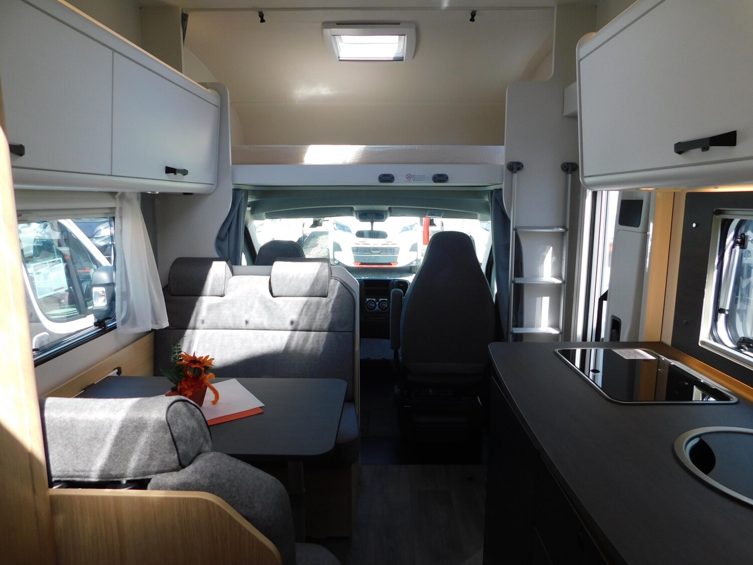 Sunlight A 70 4.4T-Maxi-Chassis + 180PS/Automatik - Bild 10