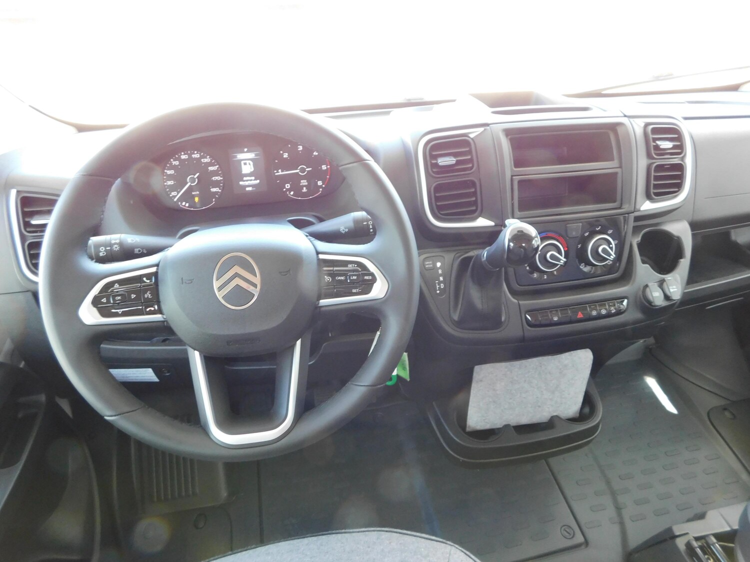 Sunlight A 70 4.4T-Maxi-Chassis + 180PS/Automatik - Bild 6