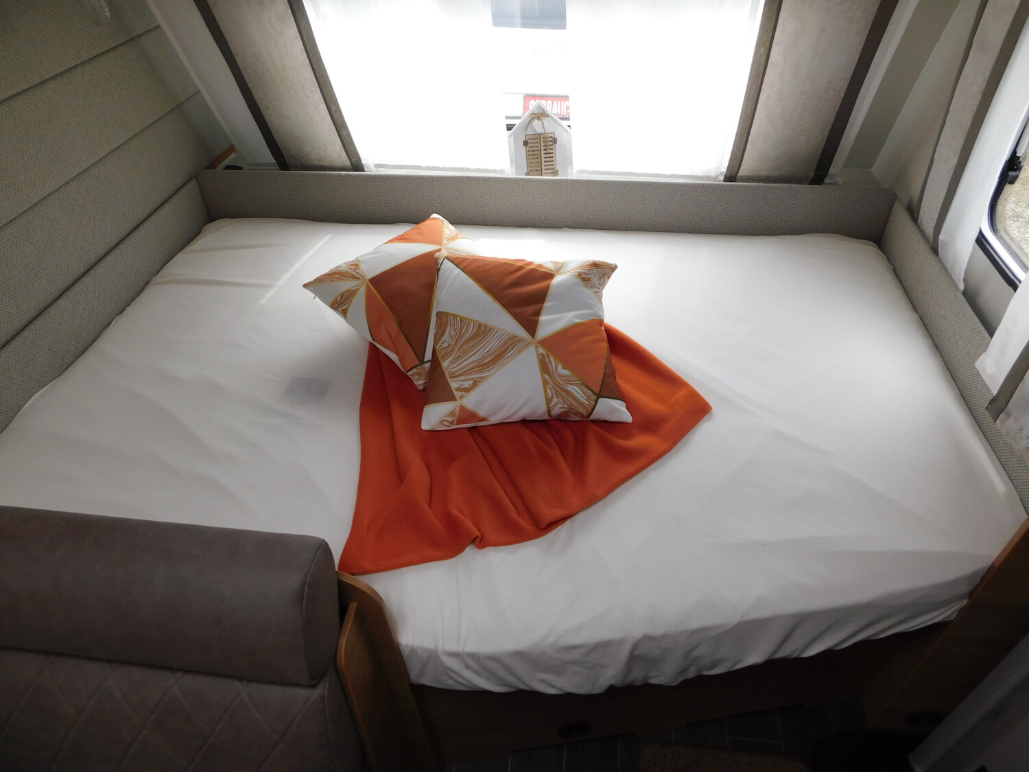 Tabbert Da Vinci 500 KD Außenklappe Stockbett + 2T Achse - Bild 10