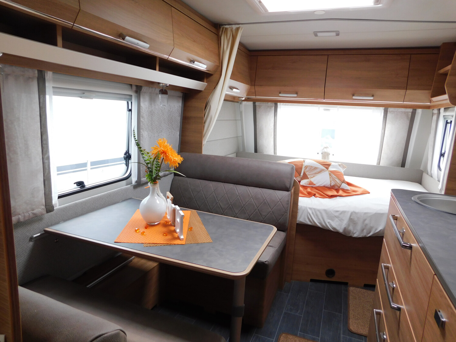 Tabbert Da Vinci 500 KD Außenklappe Stockbett + 2T Achse - Bild 8