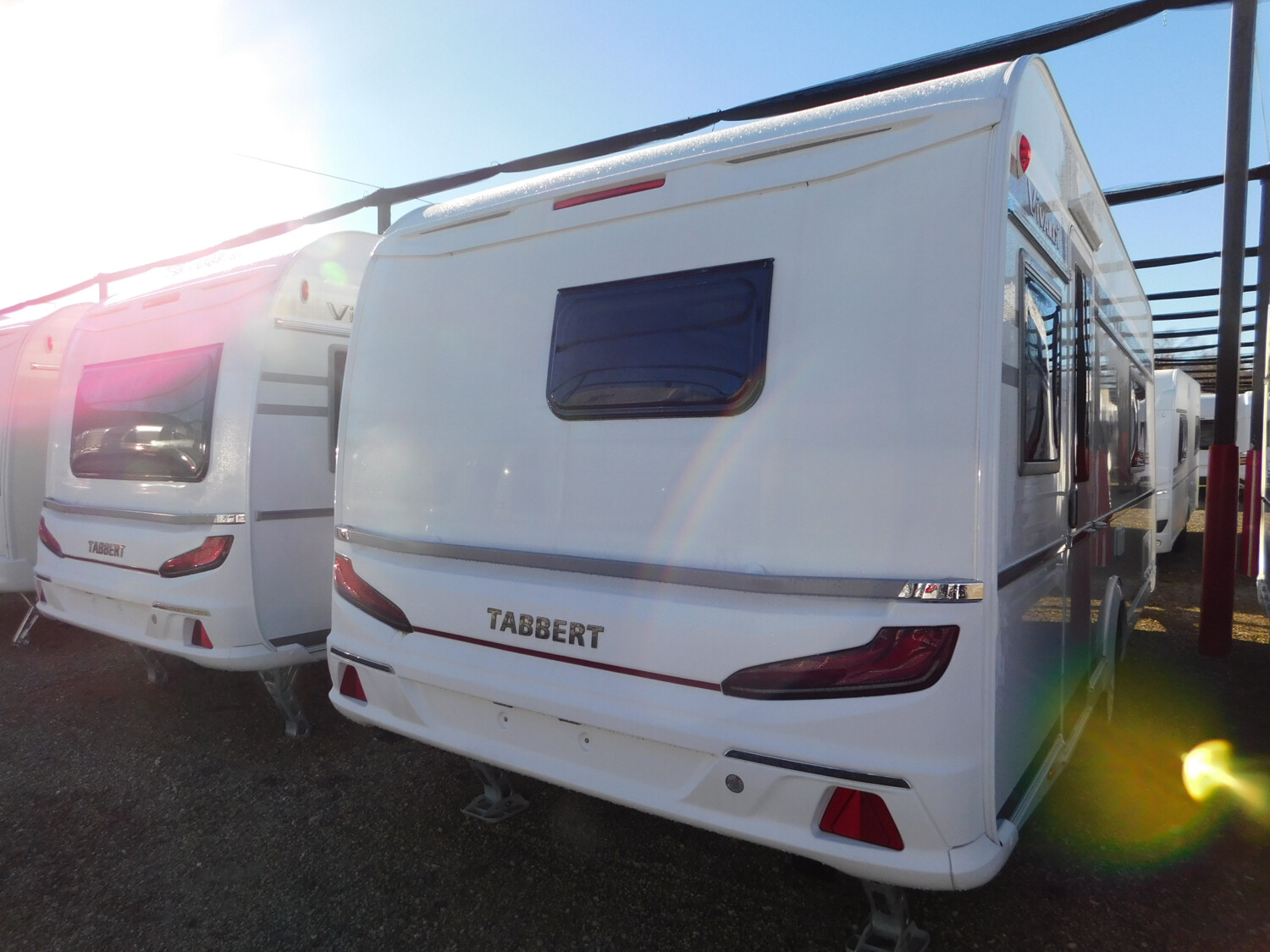 Tabbert Vivaldi 550 DF 2.5 2000Kg,32 Zoll TV,elektr. Fuß - Bild 4