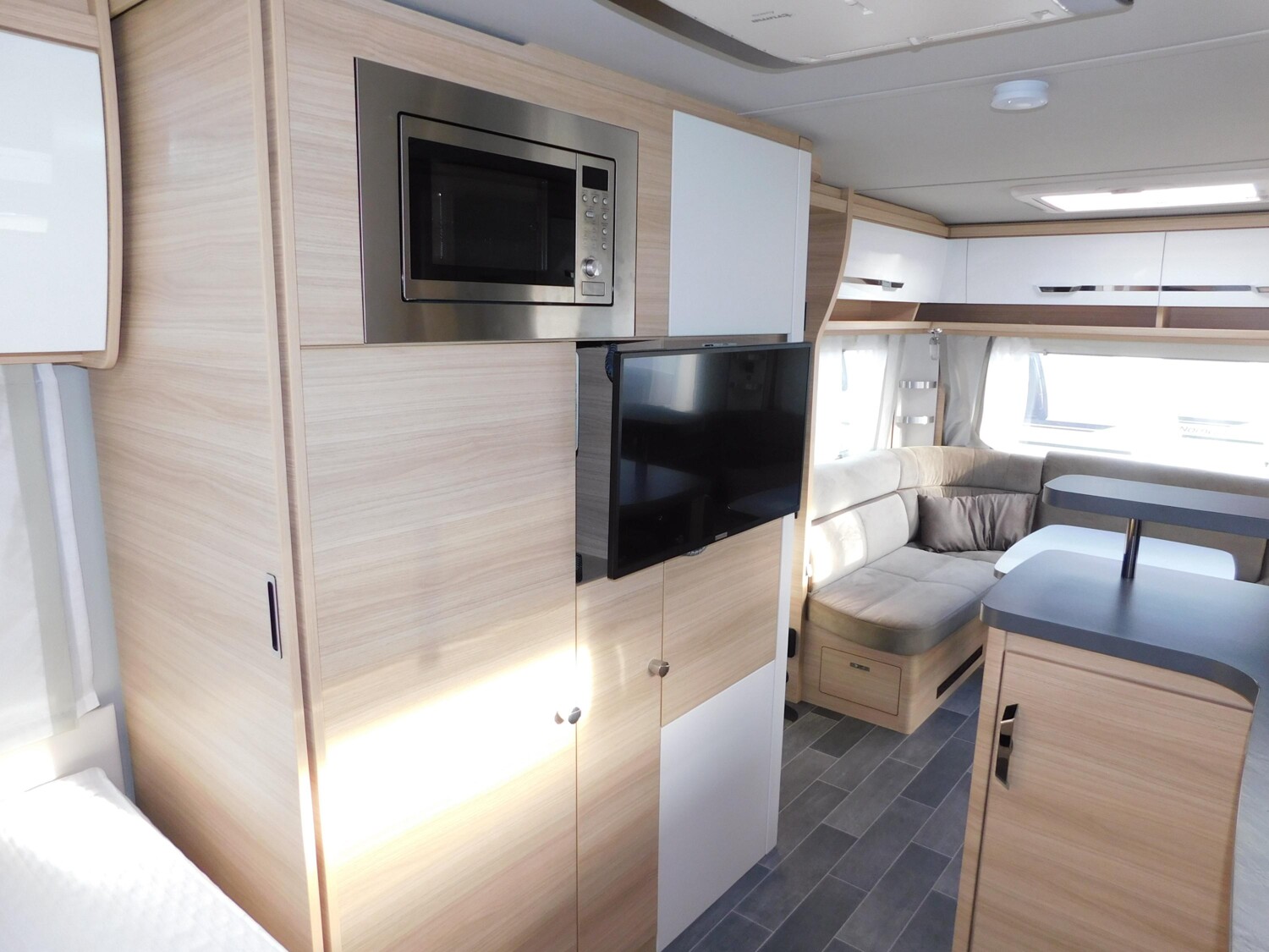 Tabbert Vivaldi 560 TDL 2.5 E+P-Stützen,Mover,Klima,ATC - Bild 7