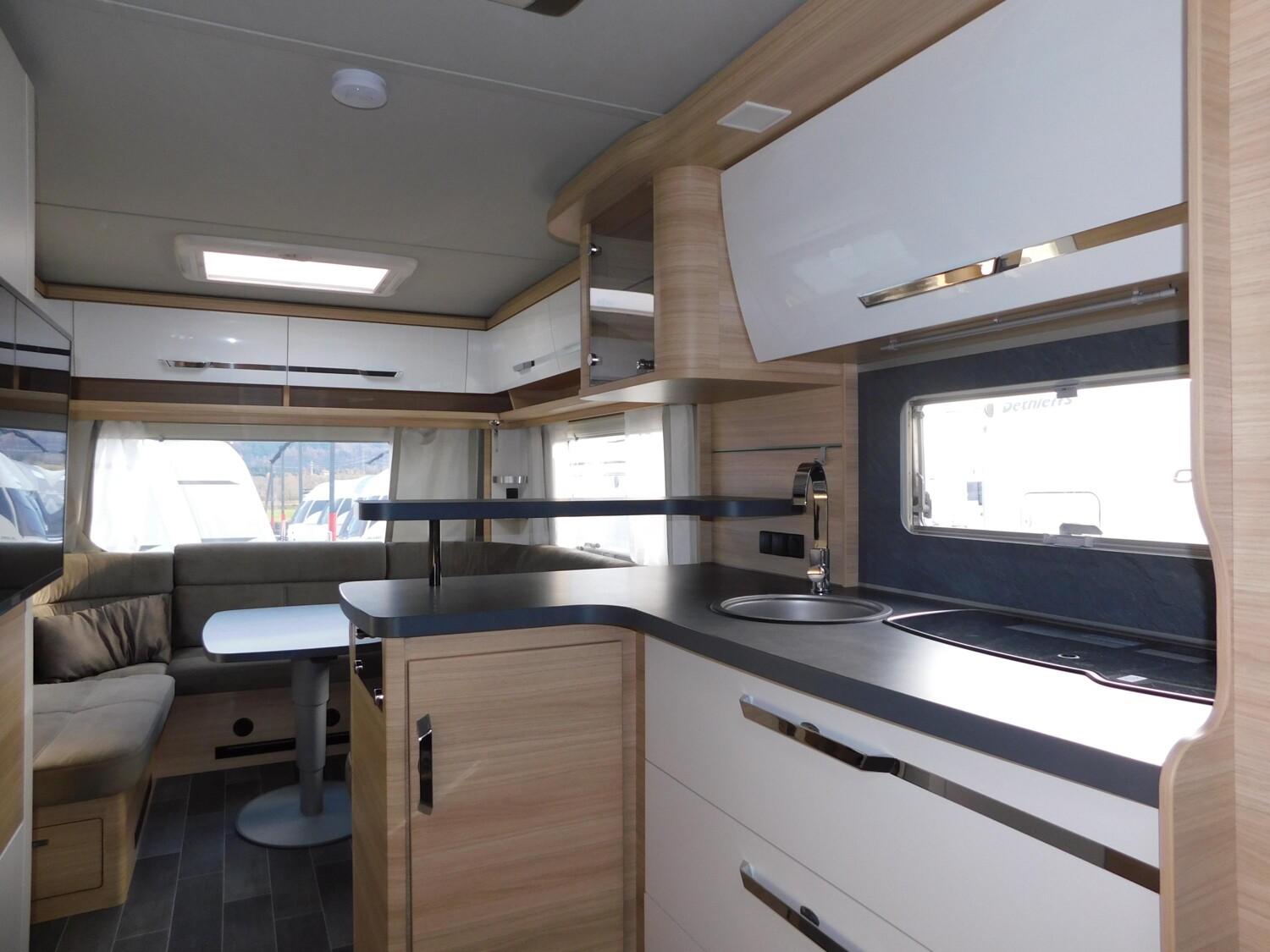 Tabbert Vivaldi 560 TDL 2.5 E+P-Stützen,Mover,Klima,ATC - Bild 8