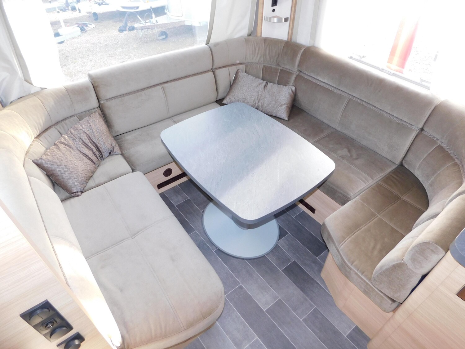 Tabbert Vivaldi 560 TDL 2.5 E+P-Stützen,Mover,Klima,ATC - Bild 9