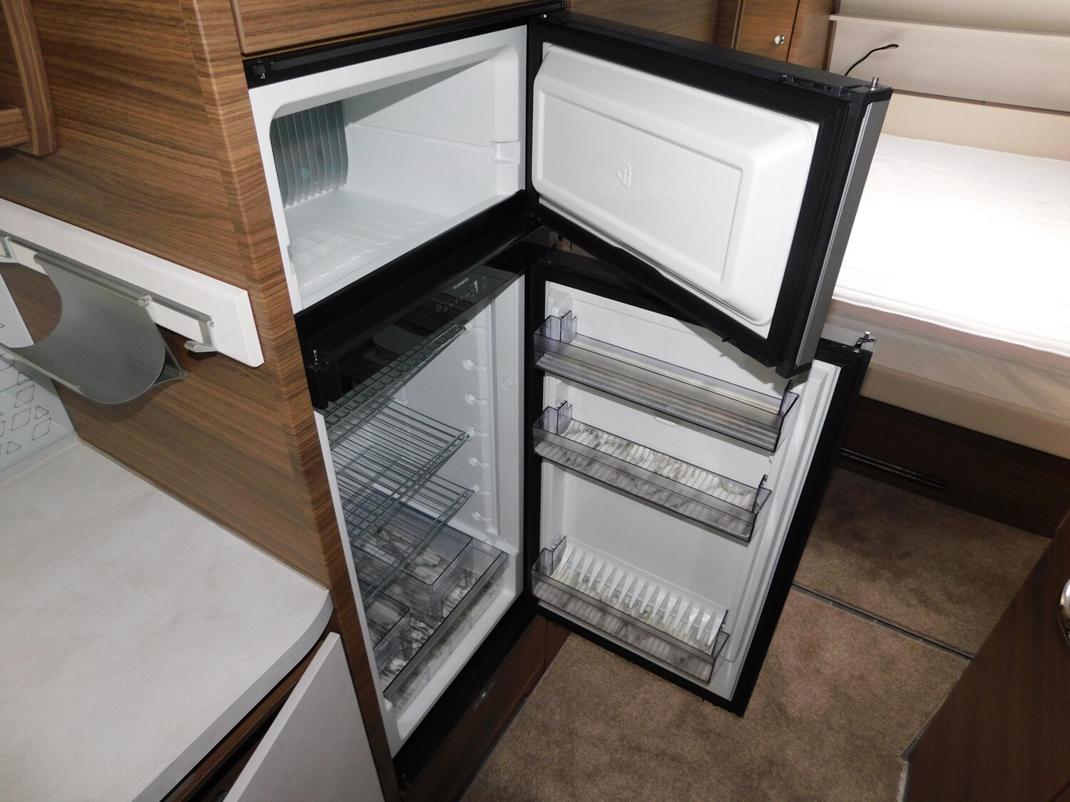 Tabbert Puccini 685 DF 2.5 perfekter Dauercamper ! - Bild 11