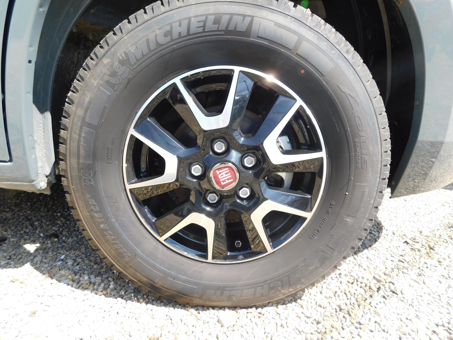 VANTourer 600 L Fiat 140 PS 6m Längsbetten + Dieselheizung - Bild 17