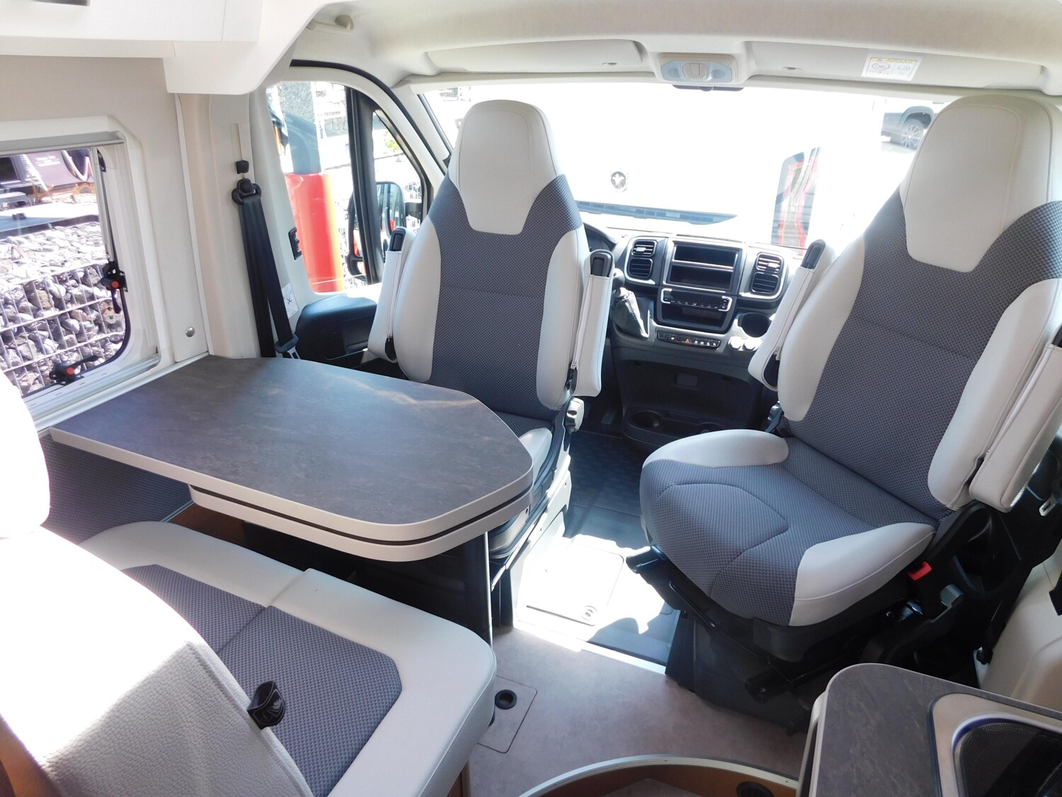 VANTourer 600 L Fiat 140 PS 6m Längsbetten + Dieselheizung - Bild 5