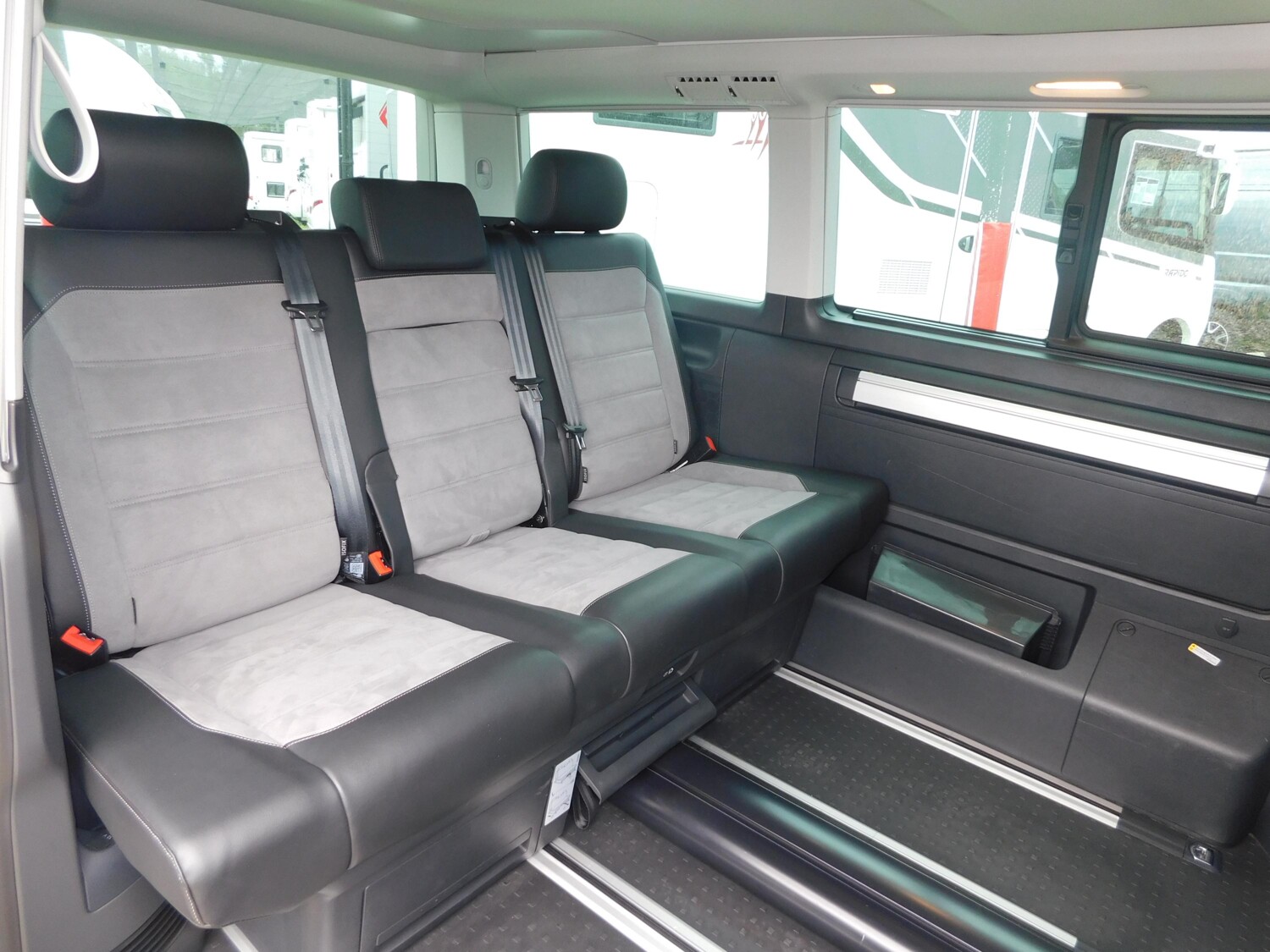 Volkswagen California T6.1 Beach Allrad,Schlafdach,AHK - Bild 12