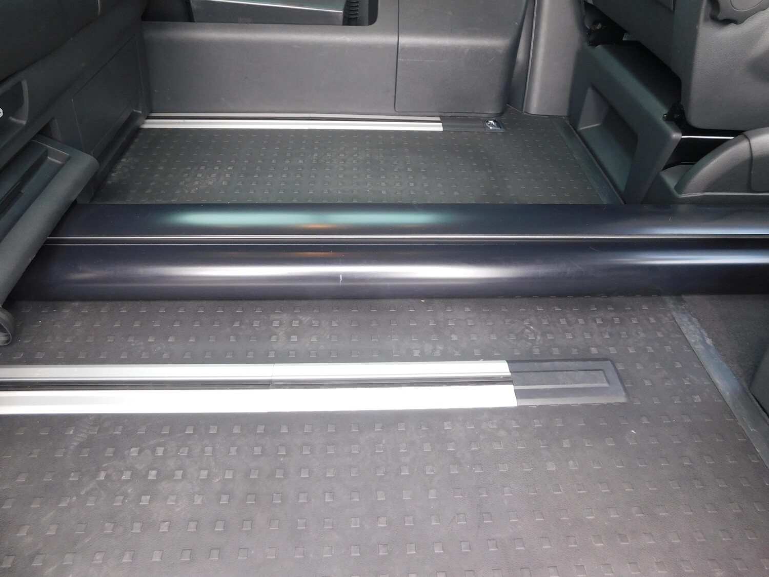 Volkswagen California T6.1 Beach Allrad,Schlafdach,AHK - Bild 14