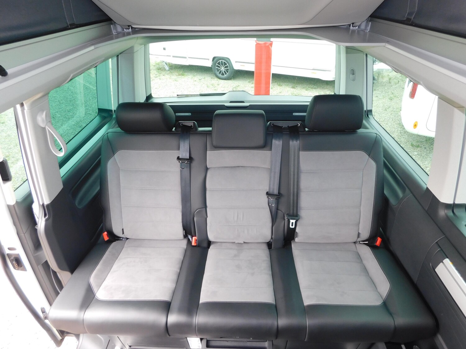 Volkswagen California T6.1 Beach Allrad,Schlafdach,AHK - Bild 15