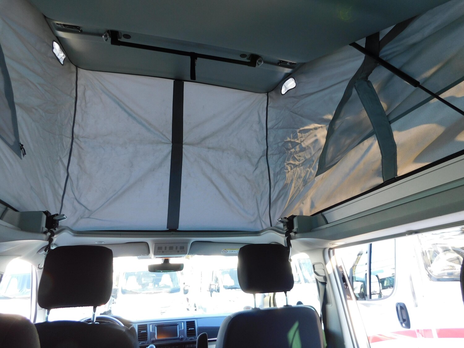 Volkswagen California T6 Beach Edition Allrad - Bild 11