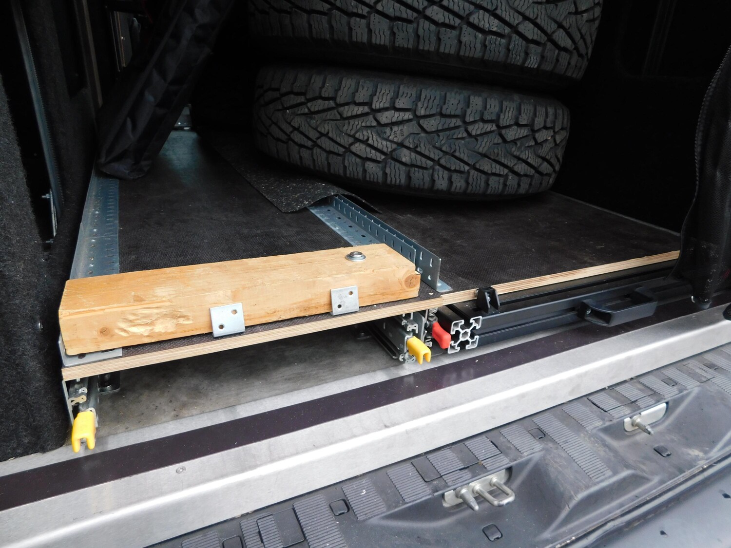 Volkswagen Sonstige Crafter "Wacken-Edition" Selbstausbau - Bild 16