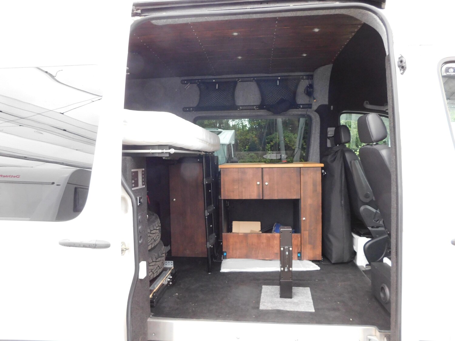 Volkswagen Sonstige Crafter "Wacken-Edition" Selbstausbau - Bild 9