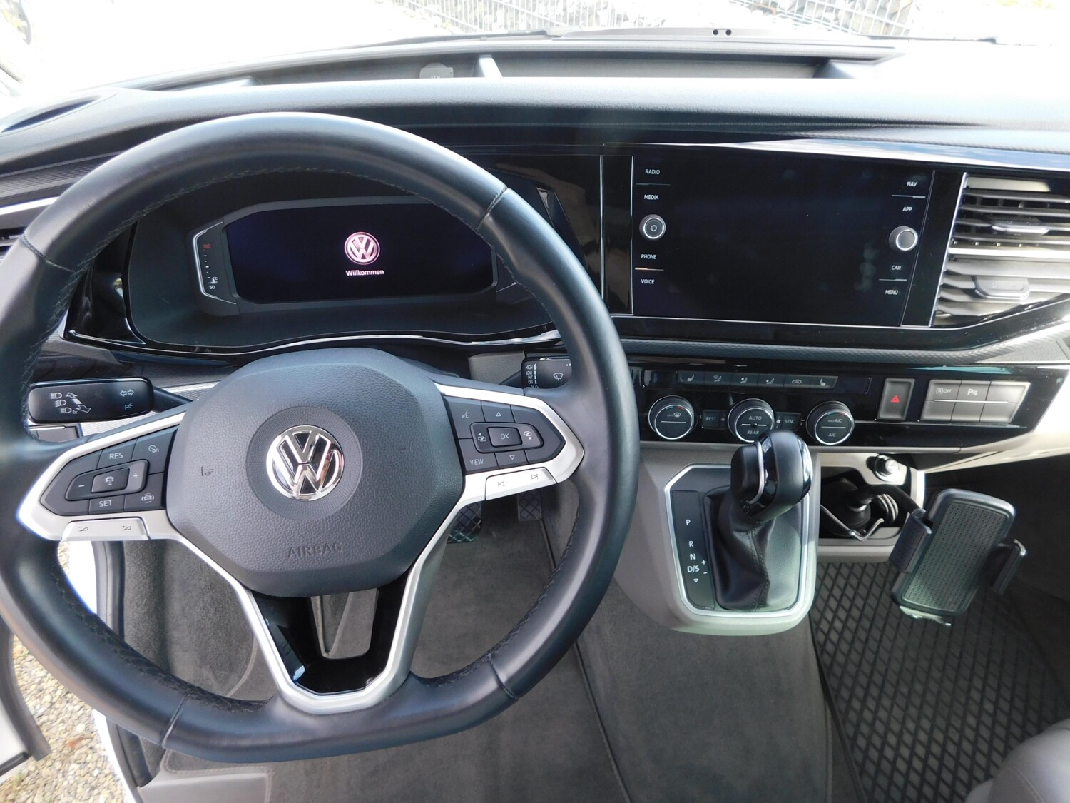 Volkswagen California T6.1 Ocean - Bild 4