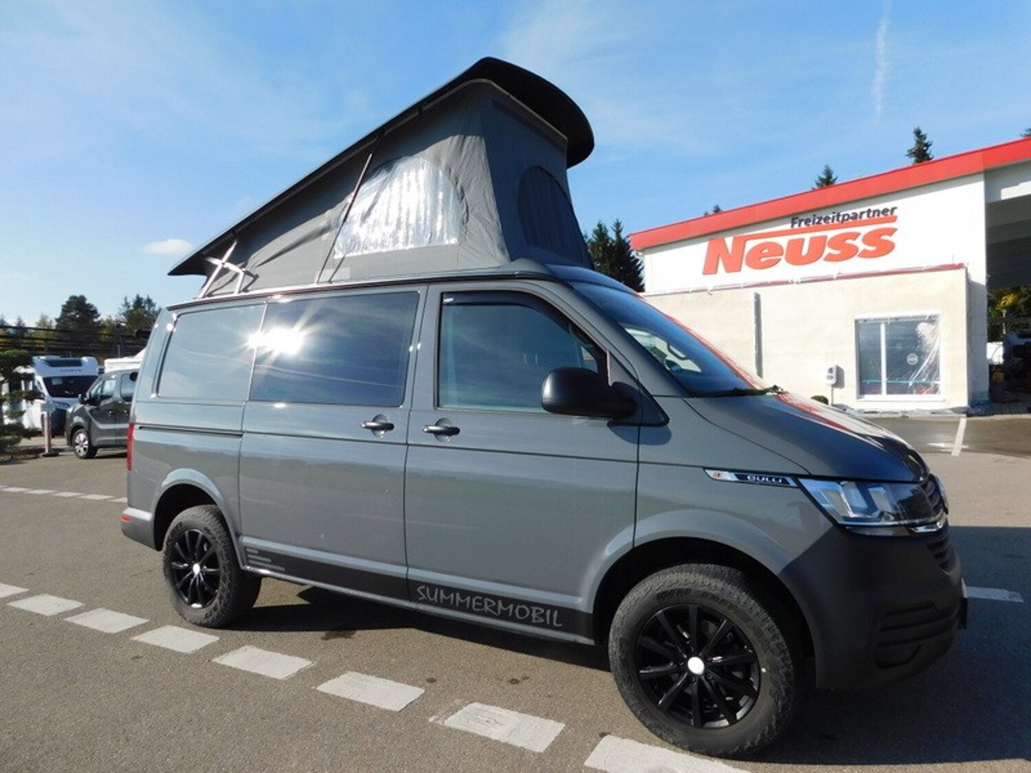 Volkswagen California T6.1 Summermobil Offroad Premium 4x4, AHK, Fahrradtr. uvm. - Volkswagen Reisemobil 2022 Volkswagen California T6.1 Summermobil Offroad Premium 4x4, AHK, Fahrradtr. uvm.
