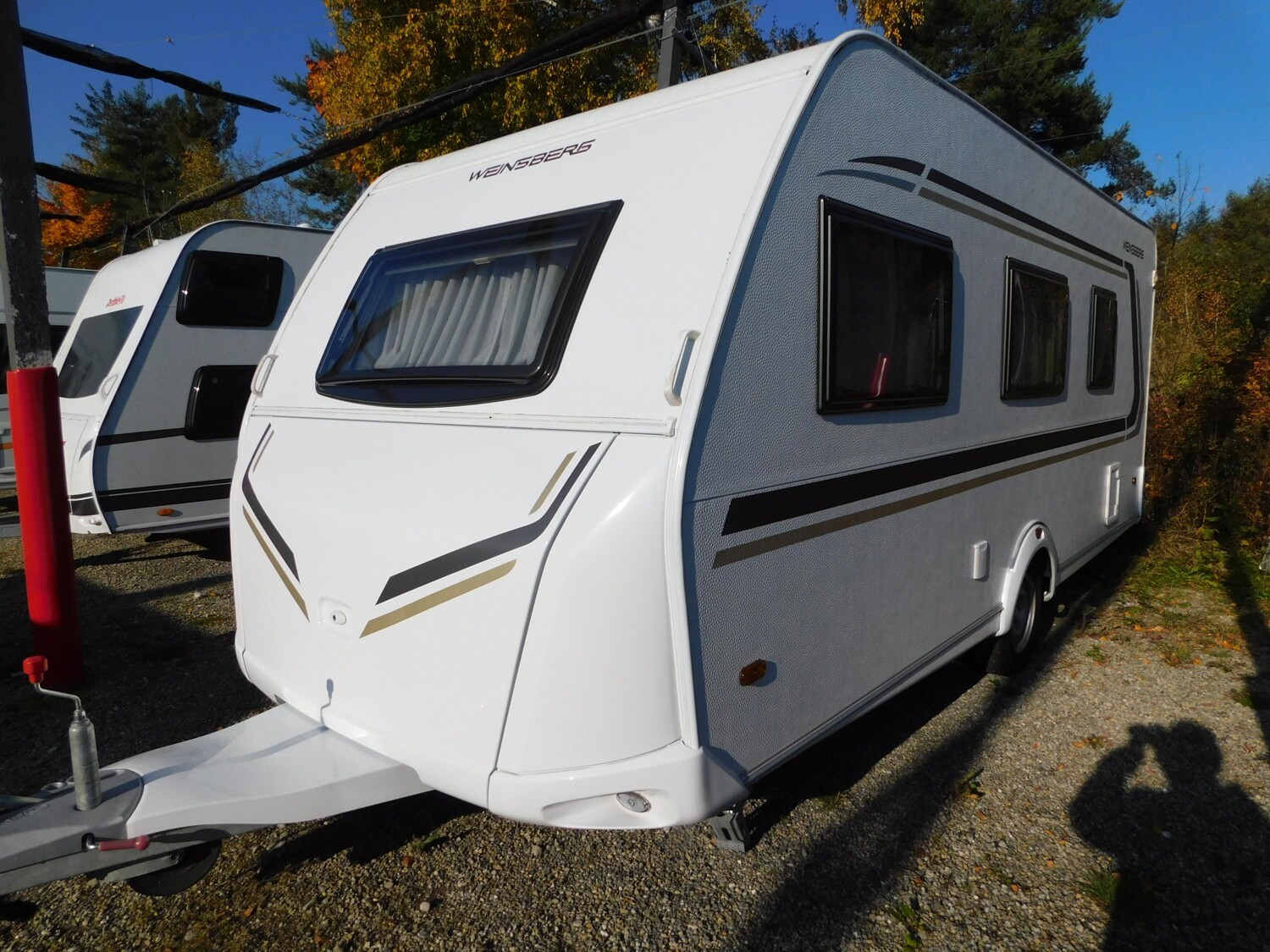 Weinsberg CaraOne 480 QDK Mover, Bug- & Toilettenfenster - Weinsberg Caravan 2020 - Bild 2 Weinsberg CaraOne 480 QDK Mover, Bug- & Toilettenfenster - Bild 2