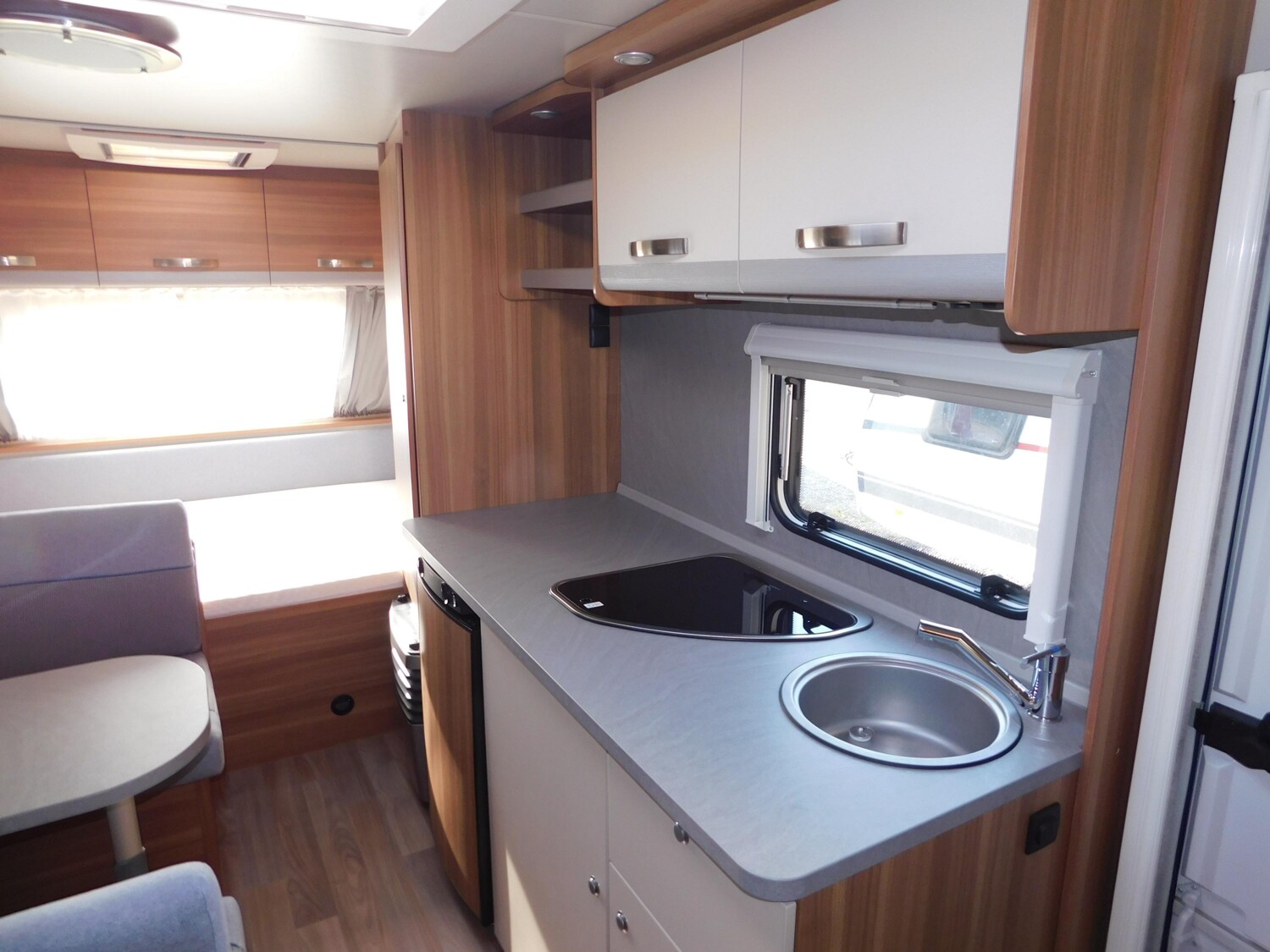 Weinsberg CaraOne 480 QDK Mover, Bug- & Toilettenfenster - Weinsberg Caravan 2020 - Bild 5 Weinsberg CaraOne 480 QDK Mover, Bug- & Toilettenfenster - Bild 5