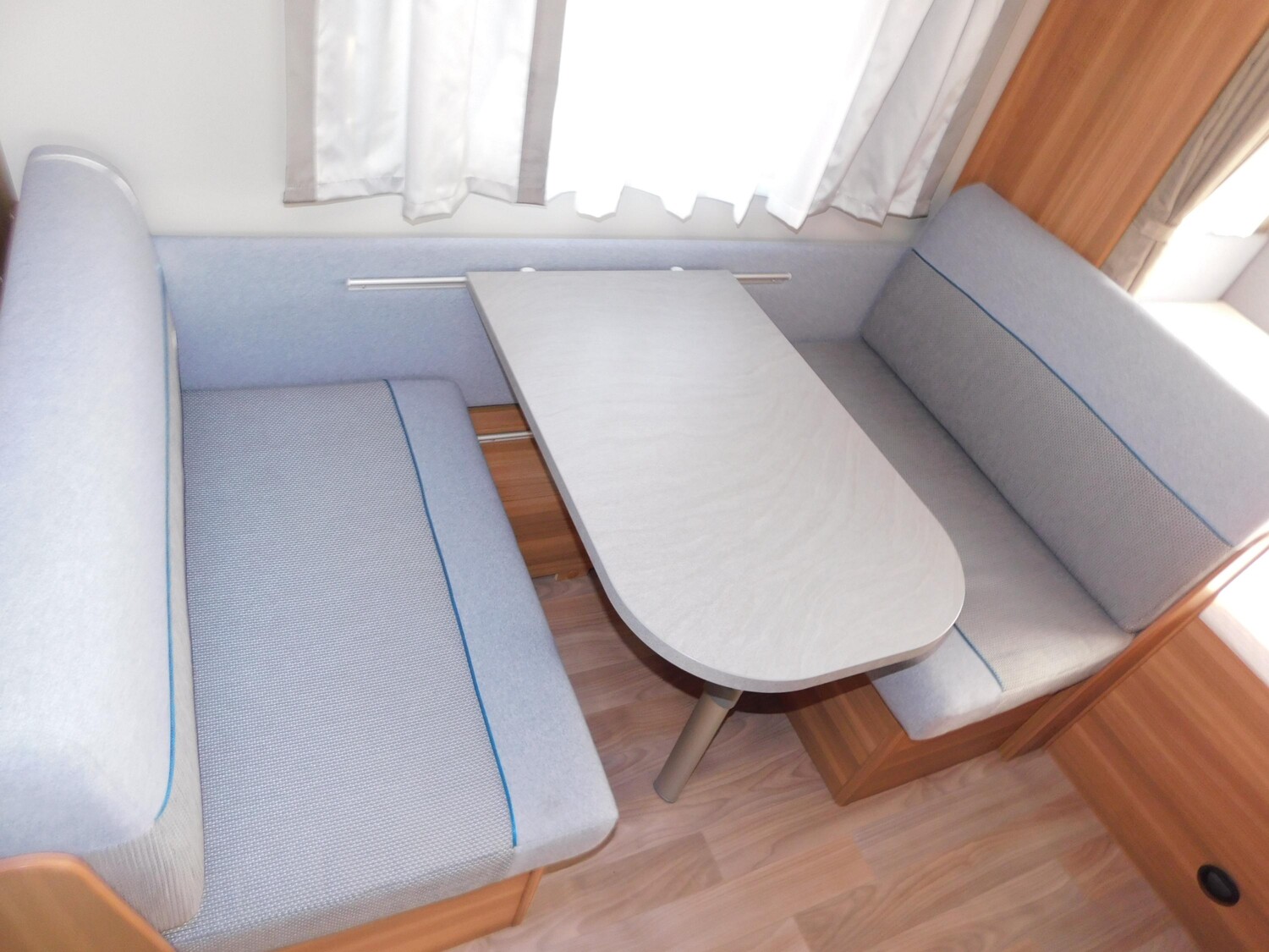 Weinsberg CaraOne 480 QDK Mover, Bug- & Toilettenfenster - Weinsberg Caravan 2020 - Bild 9 Weinsberg CaraOne 480 QDK Mover, Bug- & Toilettenfenster - Bild 9